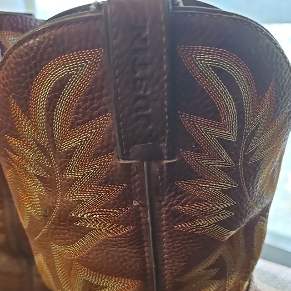 Justin Boots Brown Cowboy & Western Boots - Picture 6 of 9